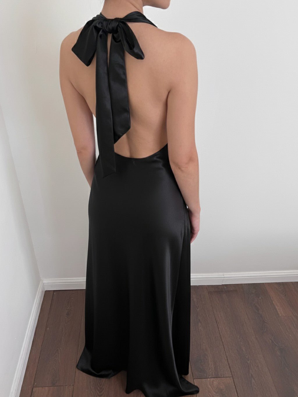 Luxurious Silk Halter Evening Gown with Cowl Neckline – COCOSIN.OFFICIAL