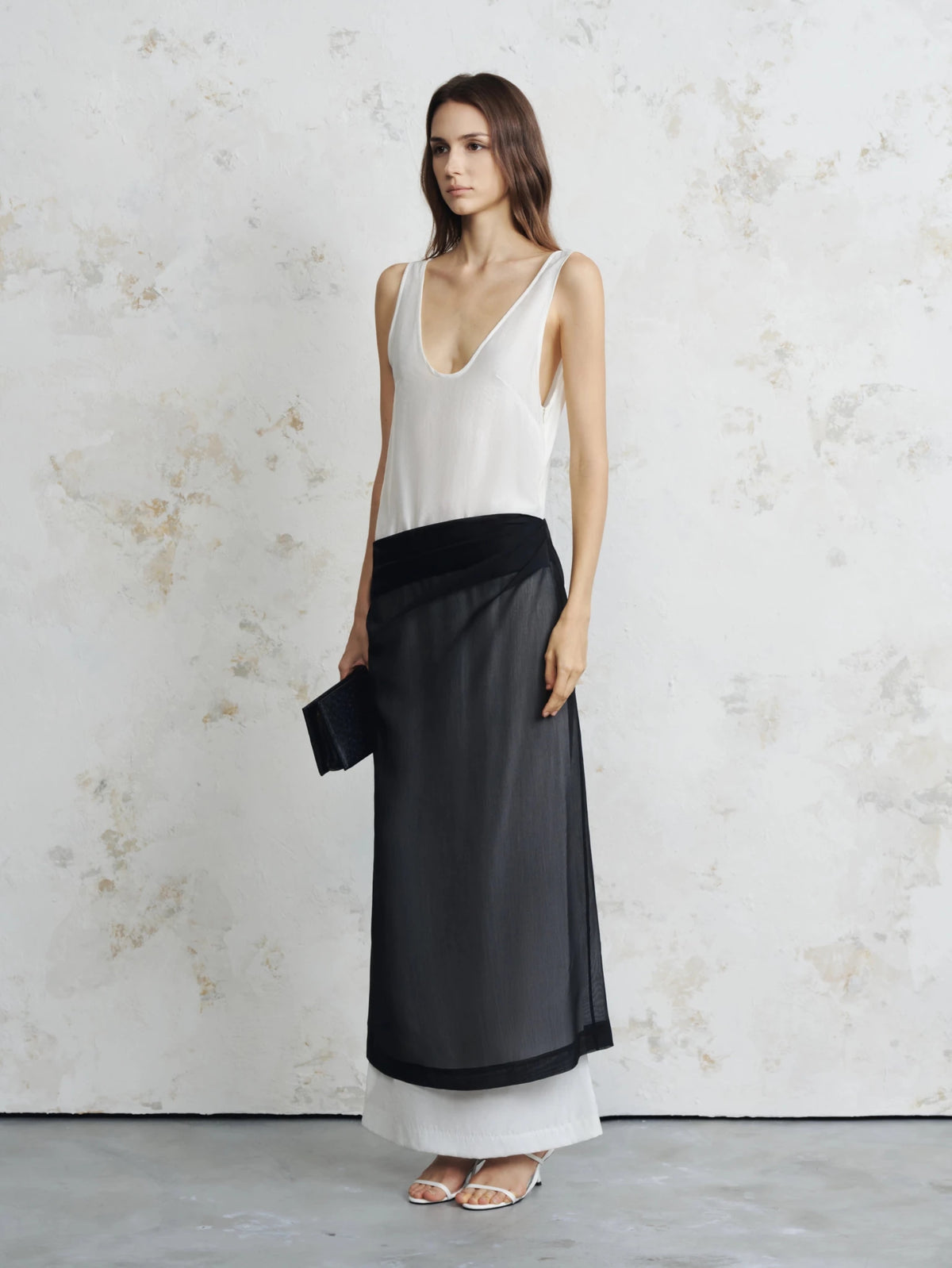 Maeve Monochrome Layered Maxi - COCOSIN.OFFICIAL