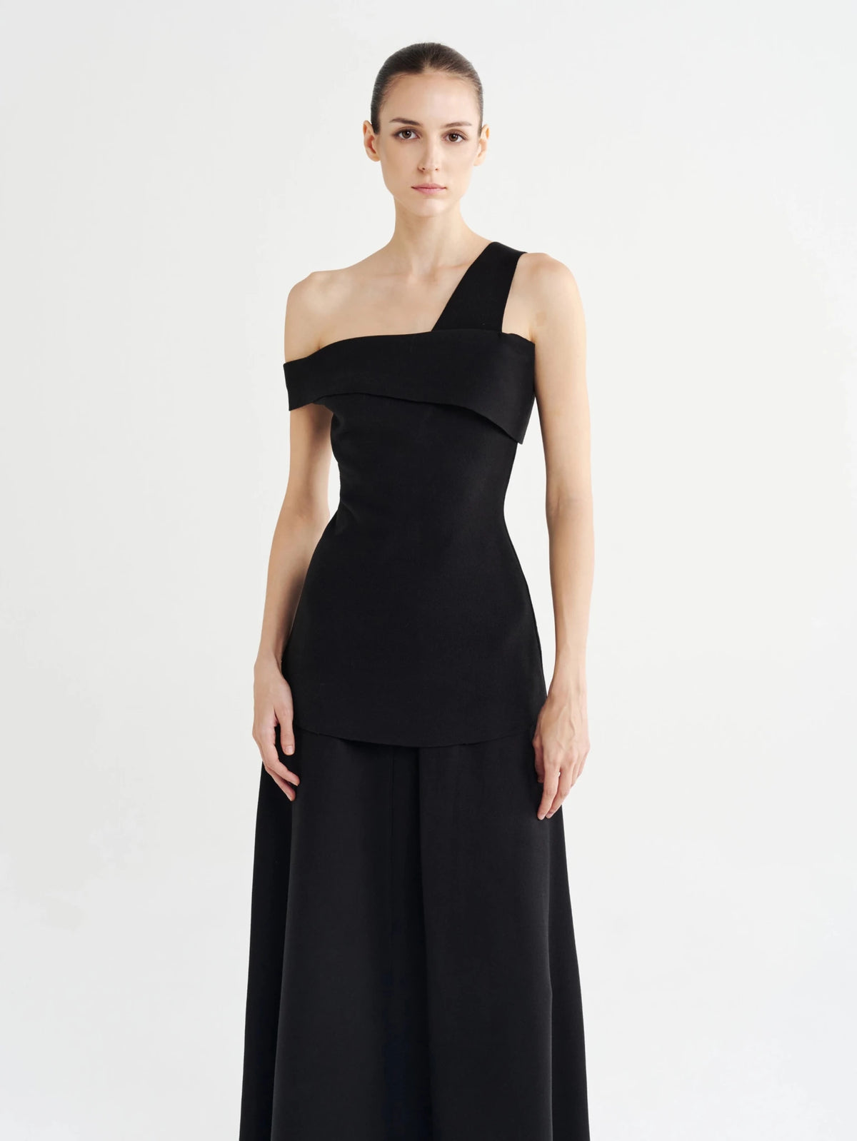 Structured Asymmetric Off-Shoulder Top - COCOSIN.OFFICIAL