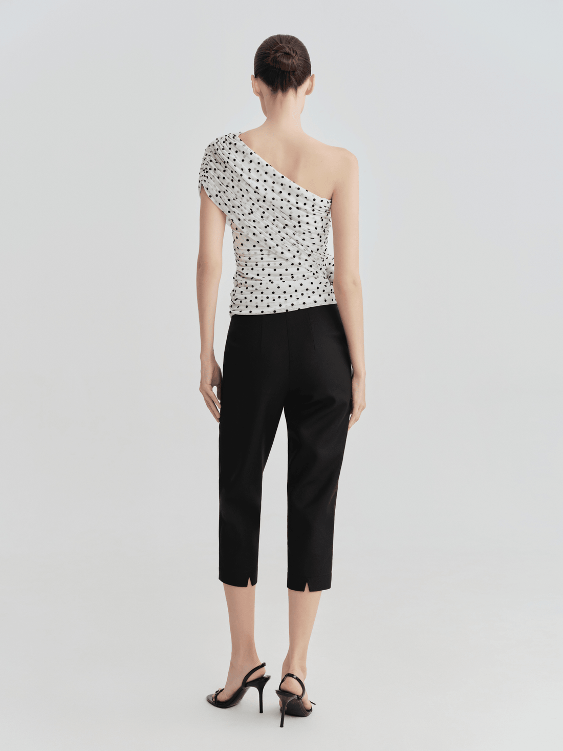The Essential Cropped Trouser - COCOSIN.OFFICIAL