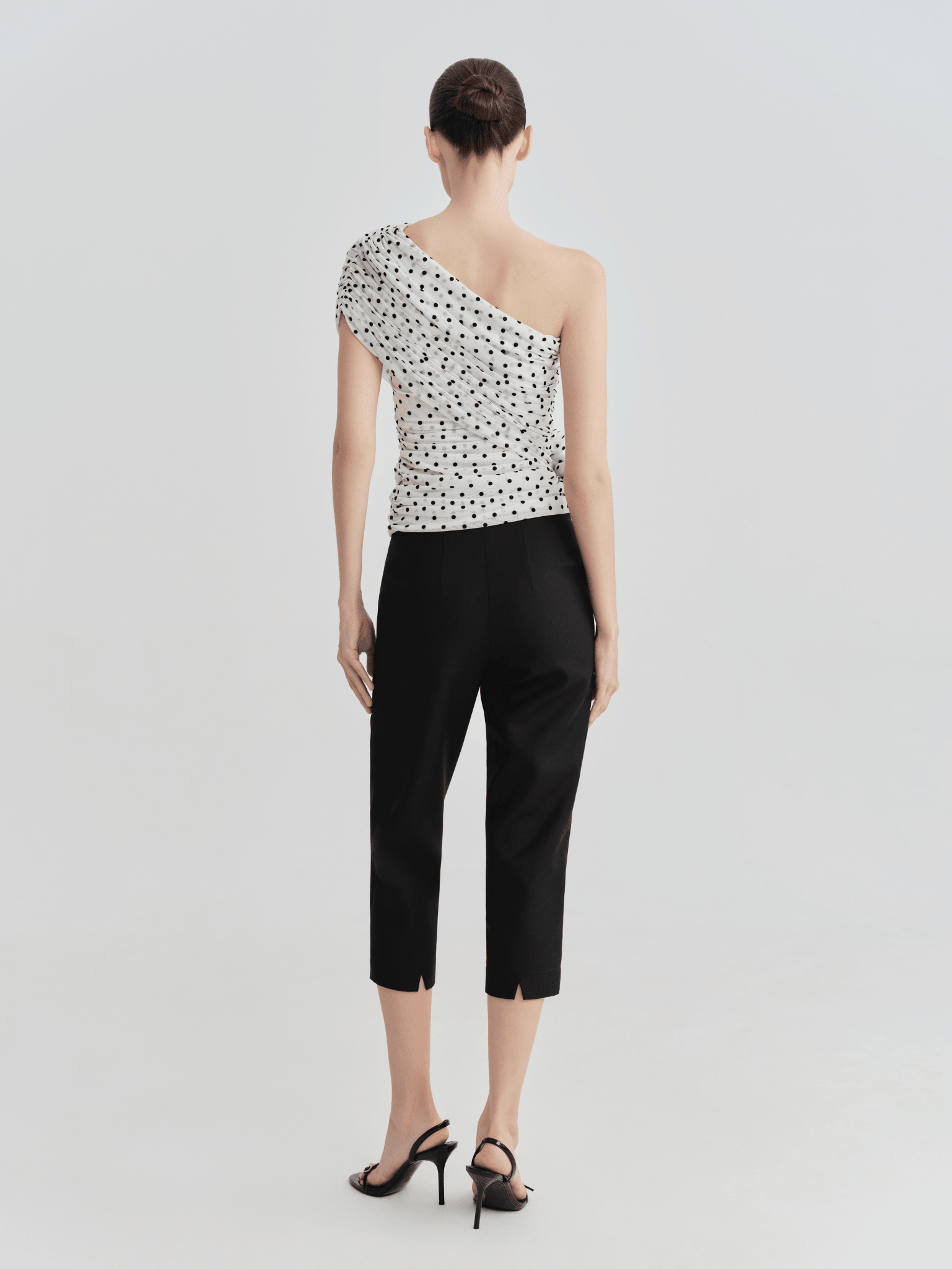 The Essential Cropped Trouser - COCOSIN.OFFICIAL